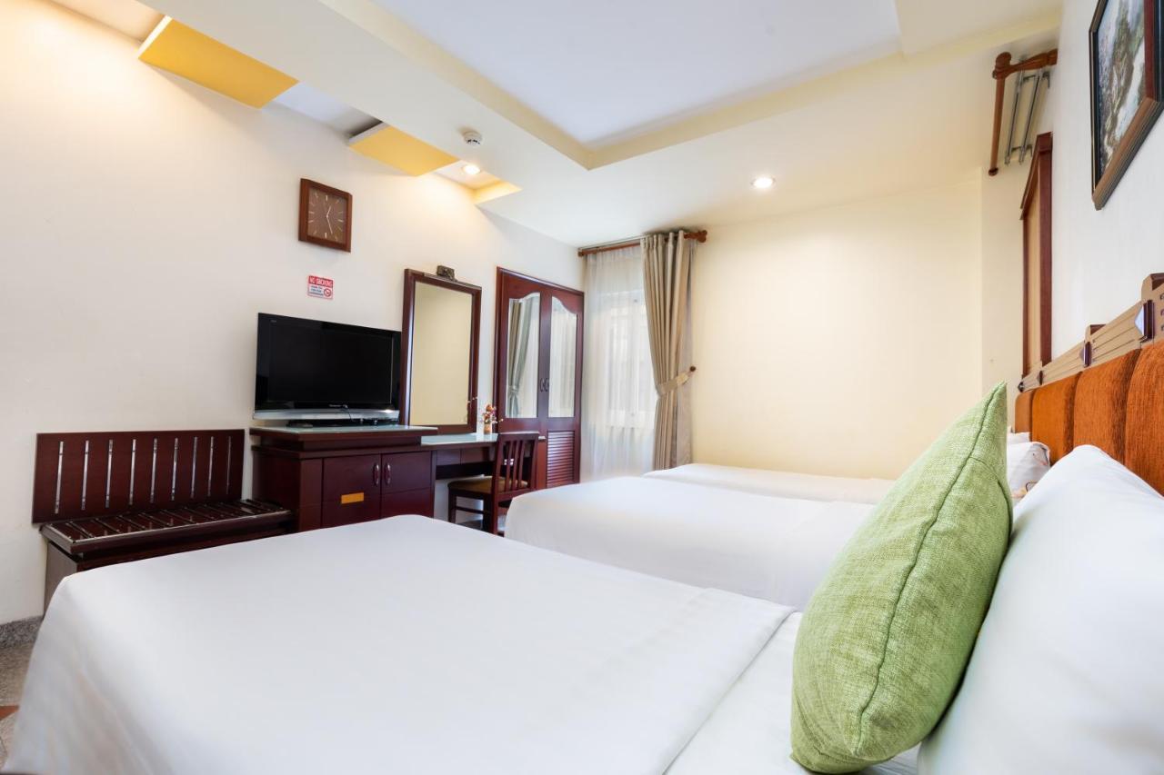 Lucasta Saigon Hotel Ho-Chi-Minh-Stadt Exterior foto