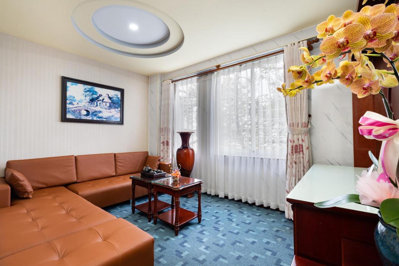 Lucasta Saigon Hotel Ho-Chi-Minh-Stadt Exterior foto